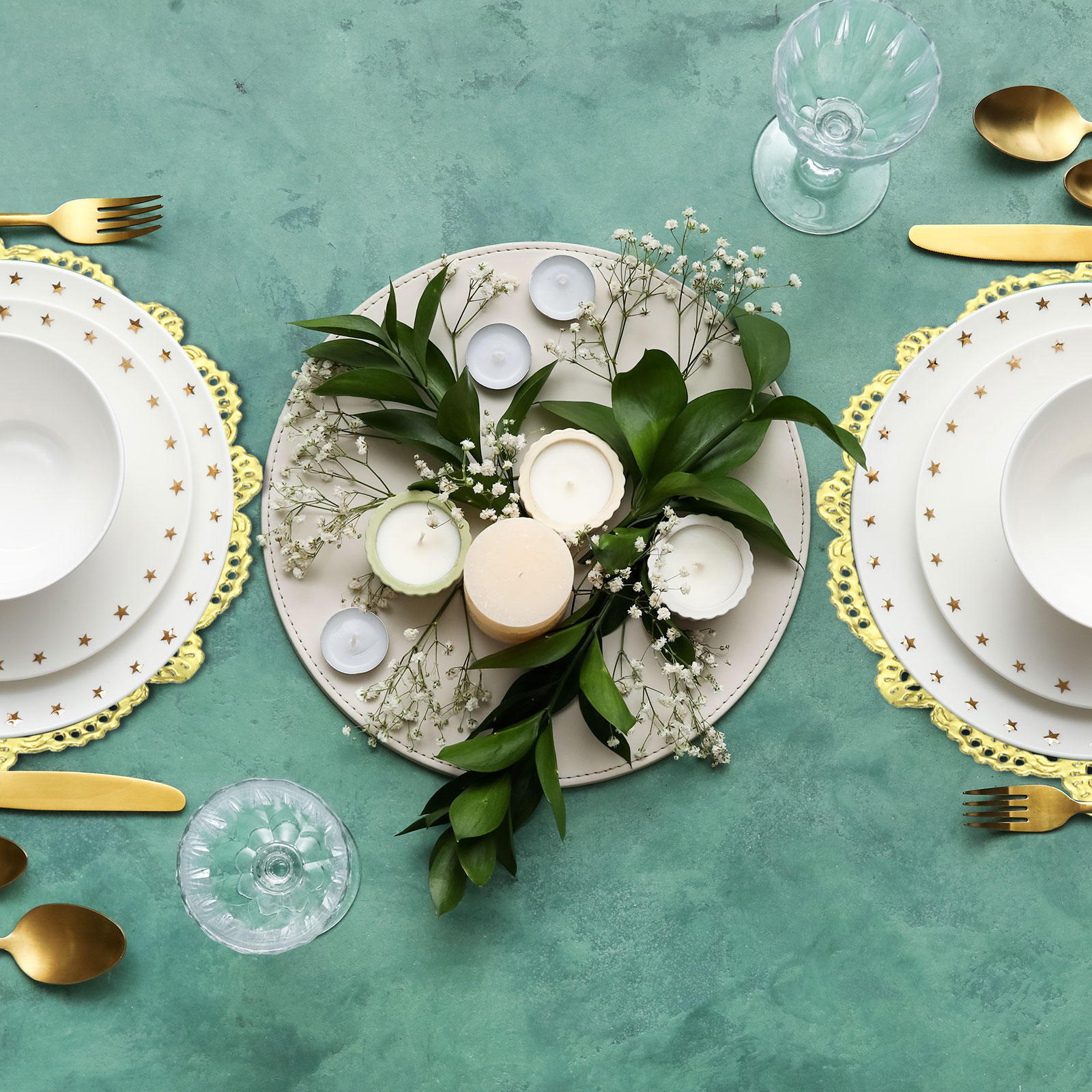 Unique Bargains 50 Pcs Round Paper Doilies for Food Tableware Parties Birthday