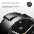 thumbnail image 3 of Reloj despertador Braun Classic analógico con despertador y luz BC01B, 3 of 9