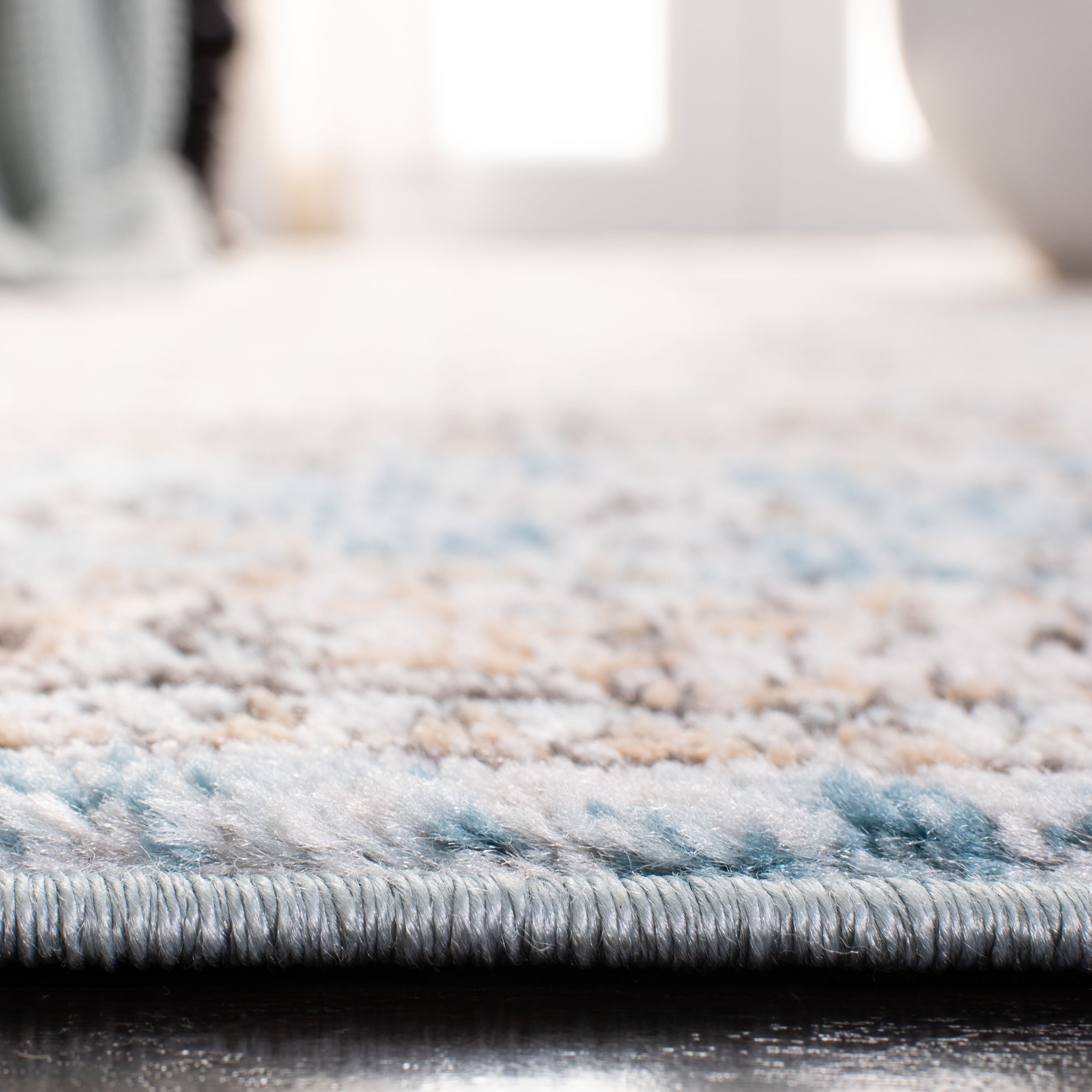 Safavieh Shivan Jaime Traditional Area Rug or Runner