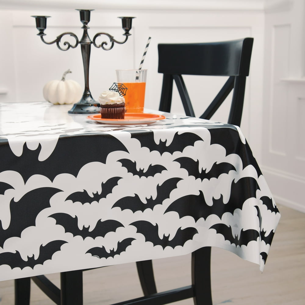 Black Bats Halloween Plastic Party Tablecloth, 84 x 54in