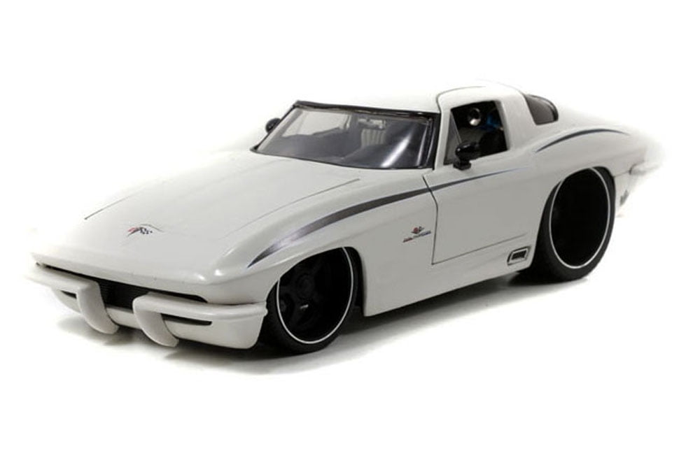 WOW EXTREMELY RARE Chevrolet Corvette Sting Ray 1963 Red met w// Blower 1:18 Jada