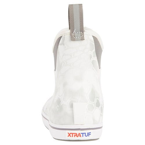 xtratuf boots yeti white