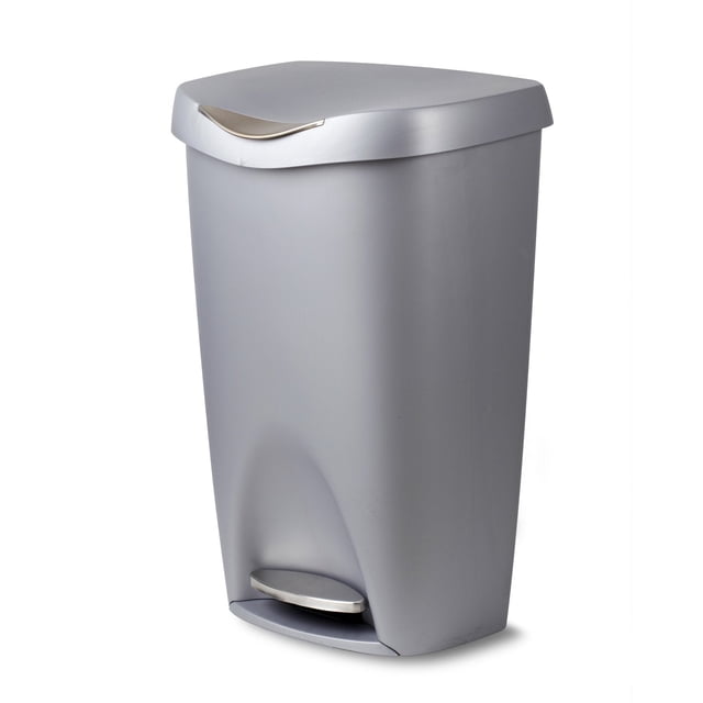 Umbra Brim - Papelera de cocina de 13 galones (50 l) con tapa, color plateado