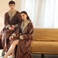 thumbnail image 2 of Ropa de dormir de franela agrandada para mujeres invierno hombres coral polar pareja bata de baño otoño e invierno estilo largo grueso, 2 of 5