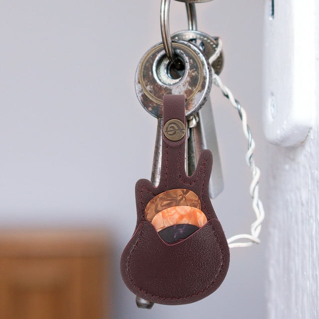 unbranded 1 Set Rectangular Copper Guitar Pick Holder Keychain Case for Everyday Use 4.72X1.97X0.08In