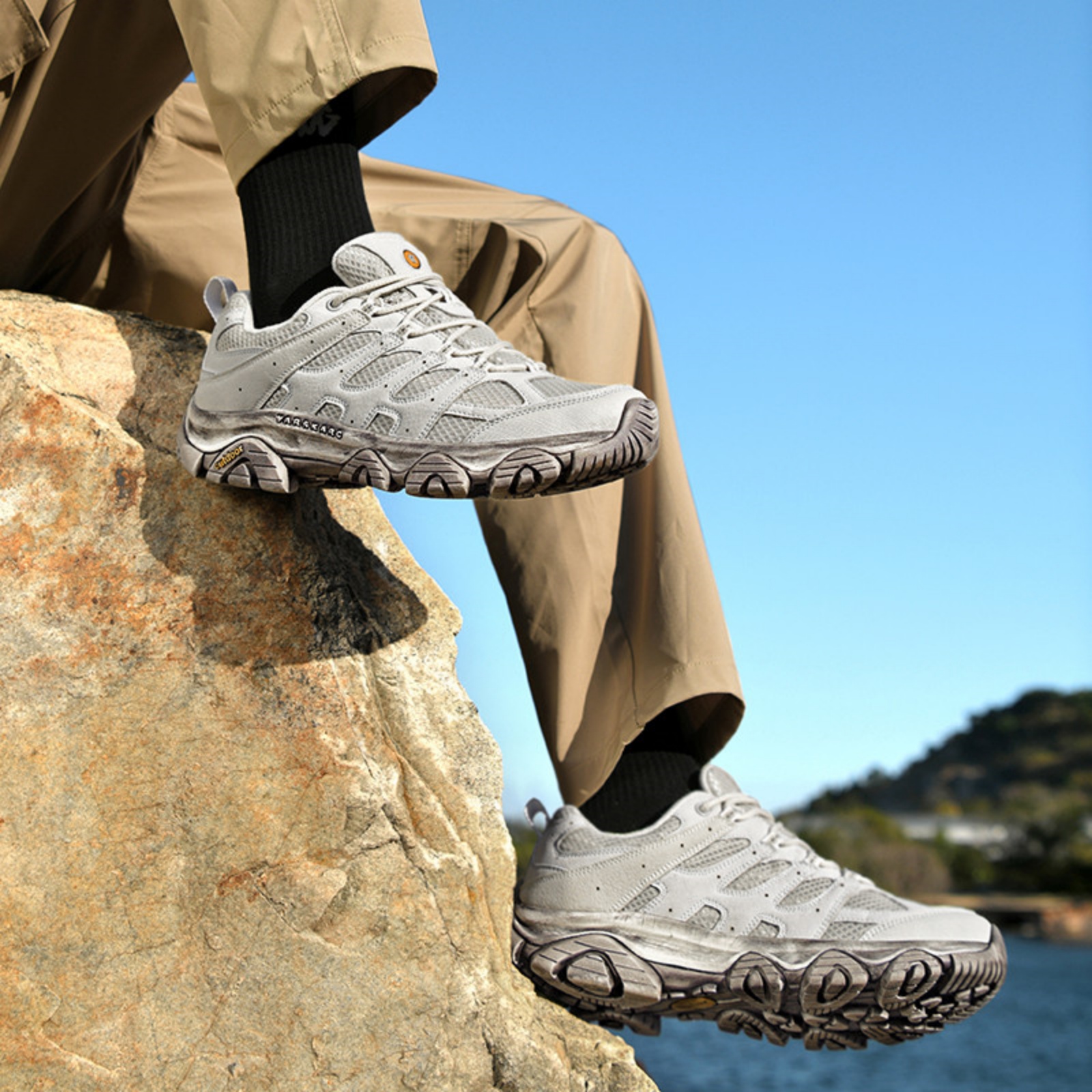 LASUDRAA Men's and Women's Hiking Shoes Comfortable Anti Slip Low Cut Outdoor Walking Work Couple Sneakers