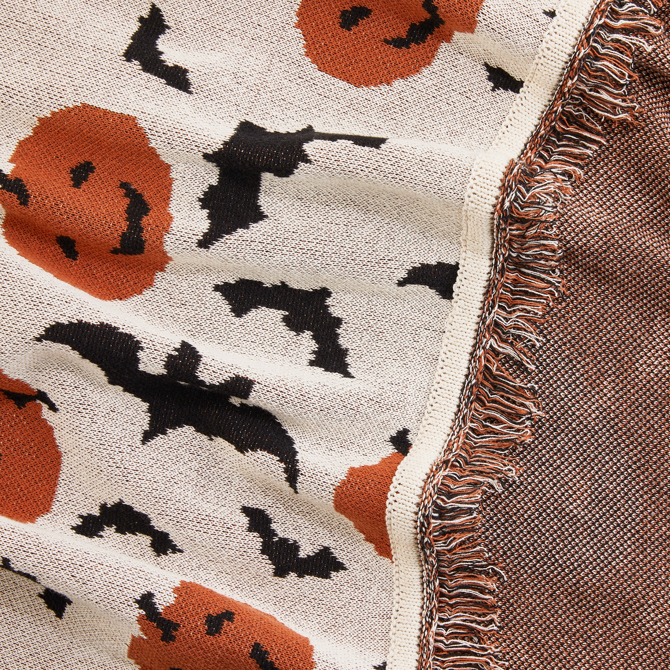 Way To Celebrate Halloween Pumpkins & Bats Jacquard Knitted Tapestry Throw, 50 in x 60 in