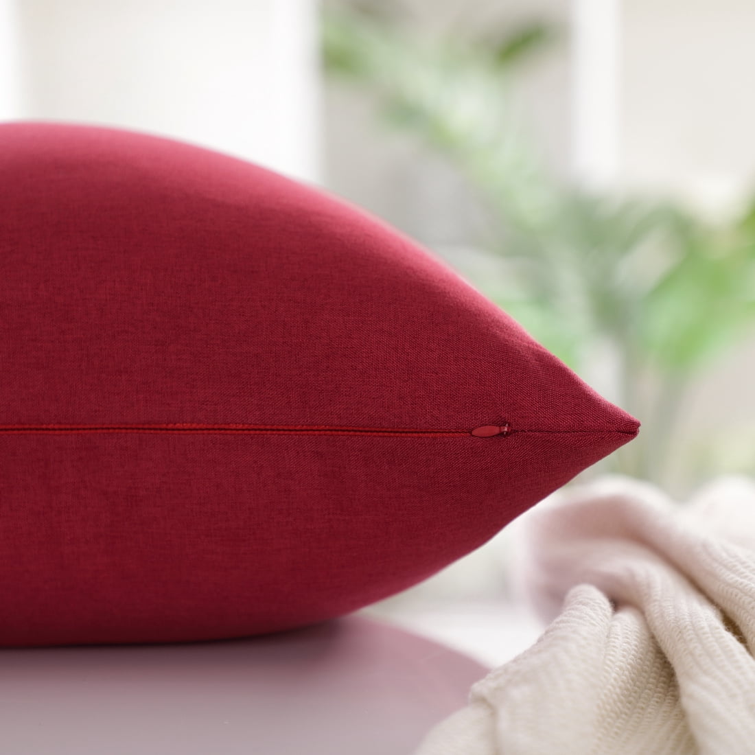 Unique Bargains 2-Pack Solid Waterproof Decorative Throw Pillow Covers Red 20" x 20"