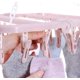 thumbnail image 1 of Percha plegable de plástico para colgar calcetines de lencería, ropa (rosa, 32 clips) LingWen 8390615935692, 1 of 1