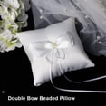thumbnail image 4 of Billuyoard Anillo Almohada Perlas románticas Cojín Portador Blanco Lindo Satén Anillos Titular Matrimonio Nupcial Adornos Suministros de boda Kits de decoración para fiestas 60g 15x15cm, 4 of 6