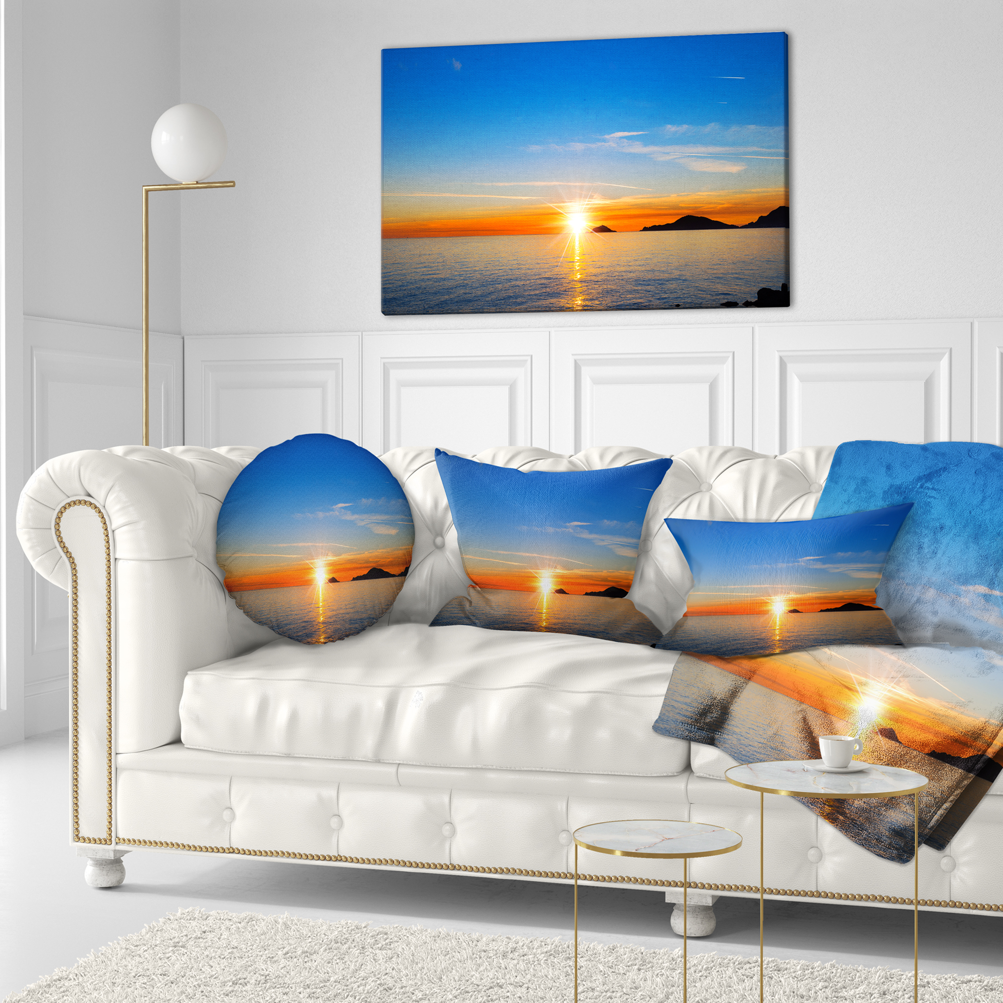 Designart Bright Sunset in Gulf of La Spezia - Seascape Throw Pillow - 12x20