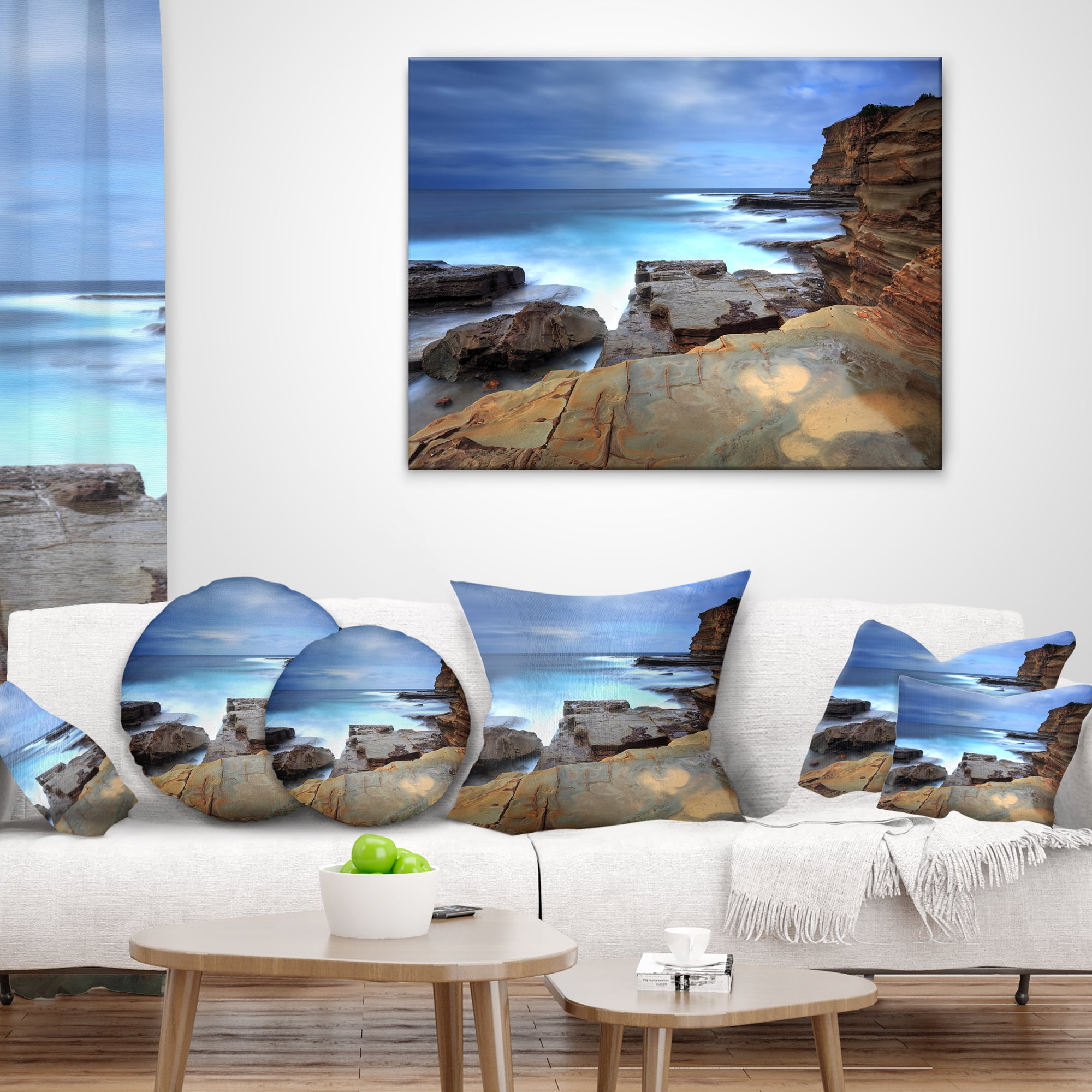 Designart Terrigal Skillion NSW Australia - Seashore Throw Pillow - 16x16