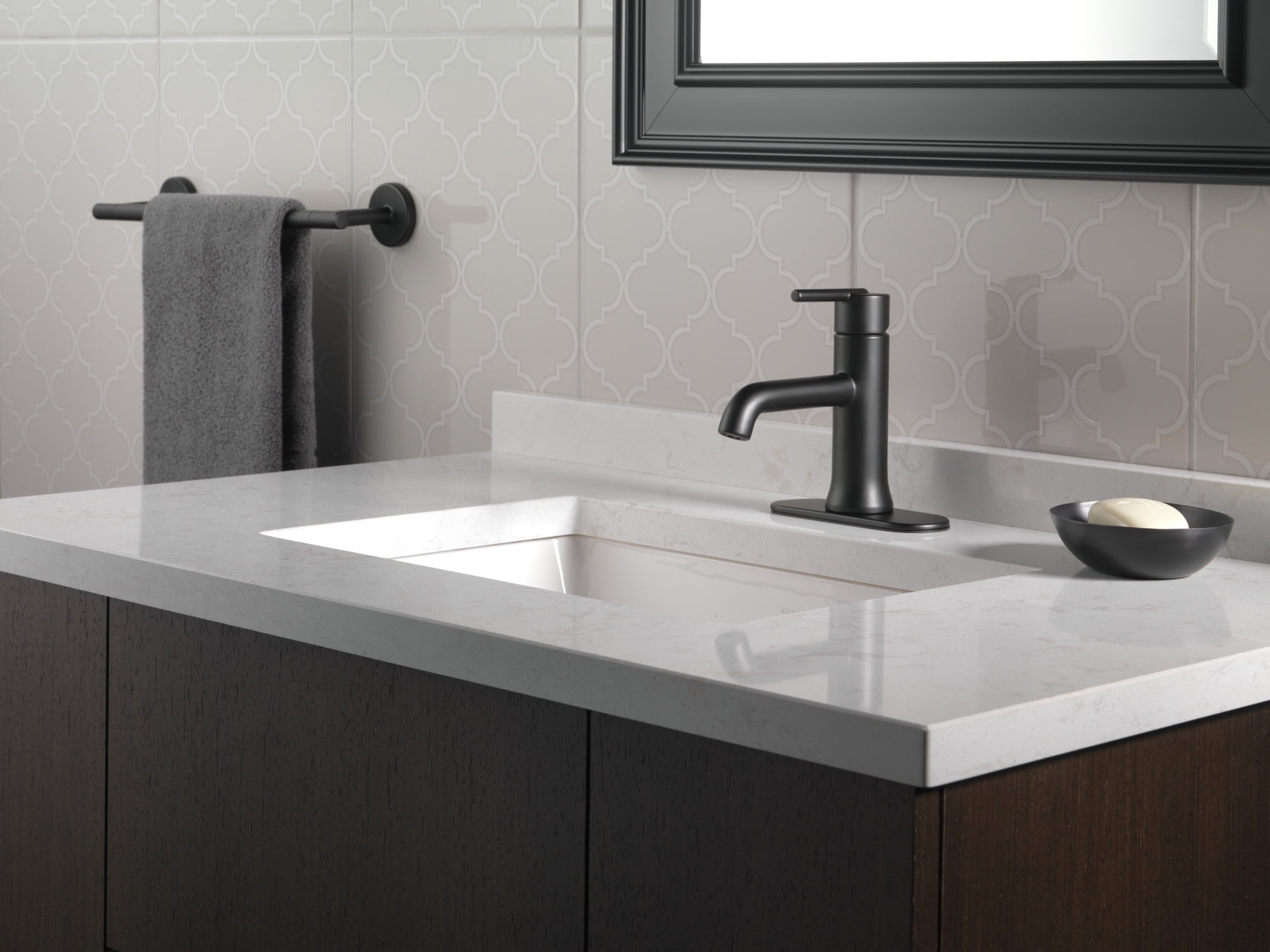 Delta Trinsic Single-Handle Bathroom Faucet - 559LF-BLLPU - Matte Black