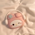 thumbnail image 4 of Funda, kit de limpieza y llavero para AirPods Pro 2, color rosa gatito, 4 of 7