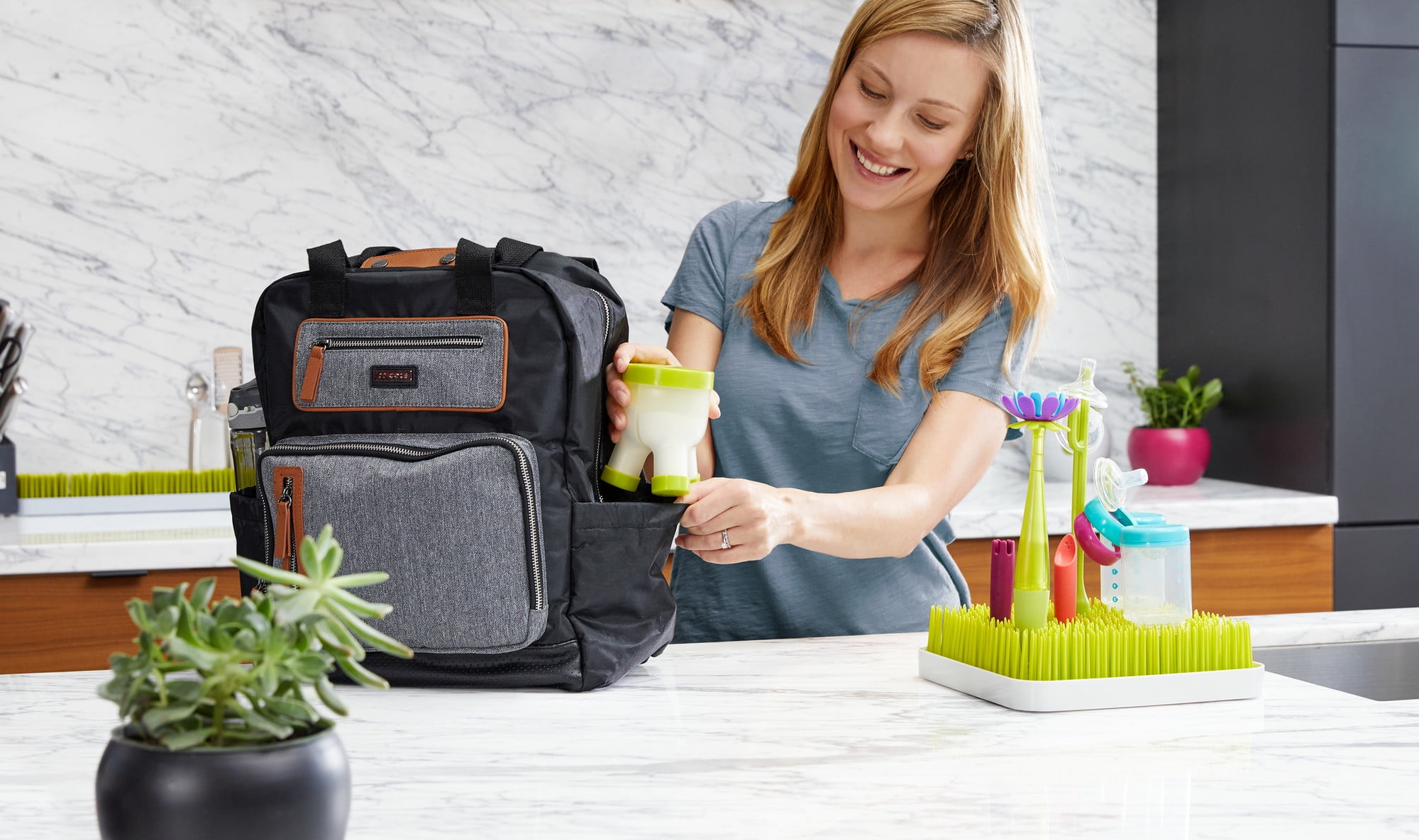 boon tripod formula container