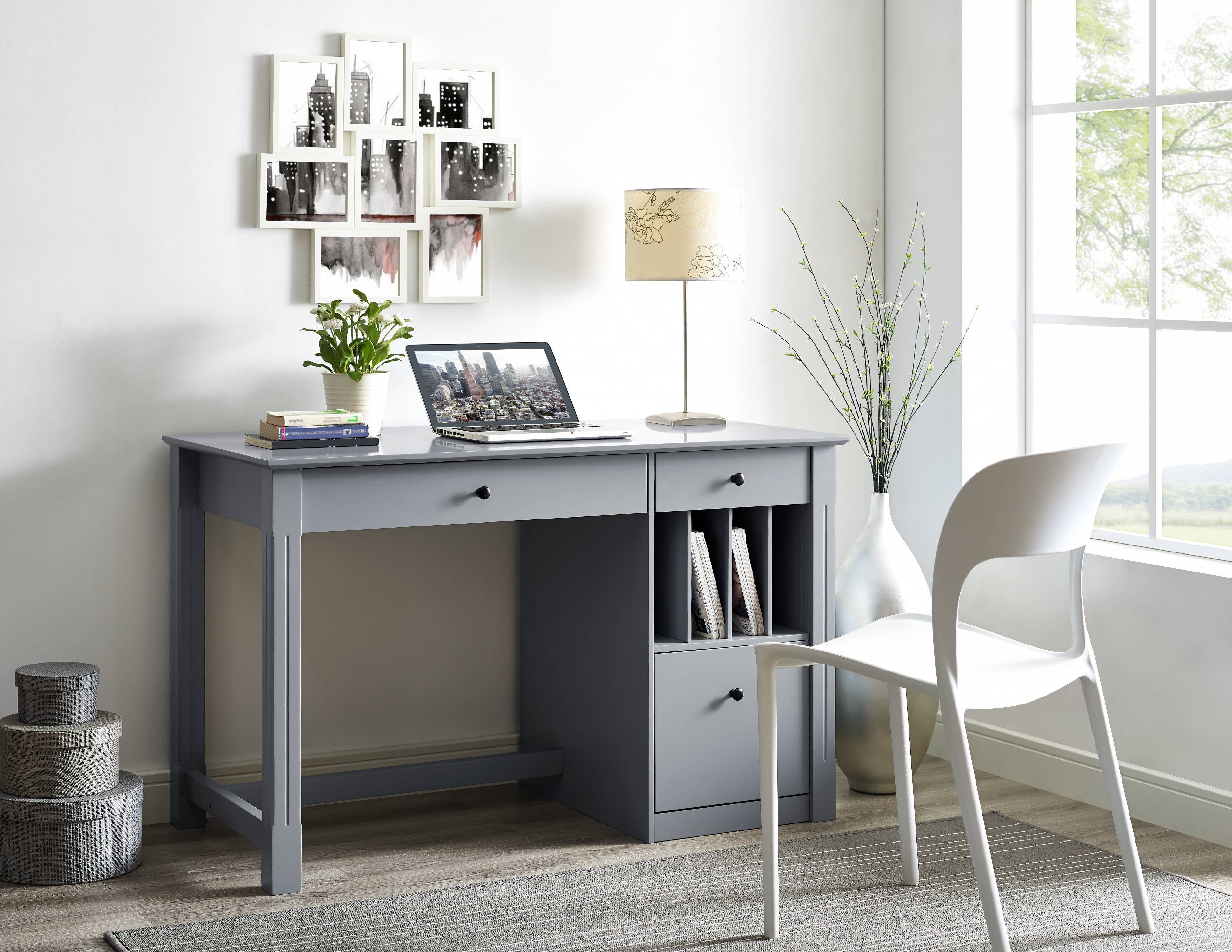 Walker Edison Modern Computer Desk With Keyboard Tray And Drawer