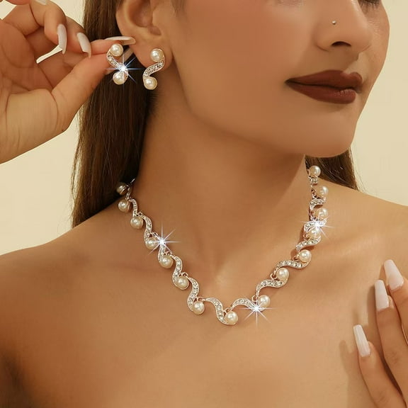 casual and fashionable Simulated Pearl Necklace, fashionable and Temperamental Earrings, Two-piece Set