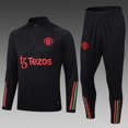 thumbnail image 1 of Conjunto Manchester United 23/24 Manga Larga Niño/Adulto XL Negro, 1 of 3