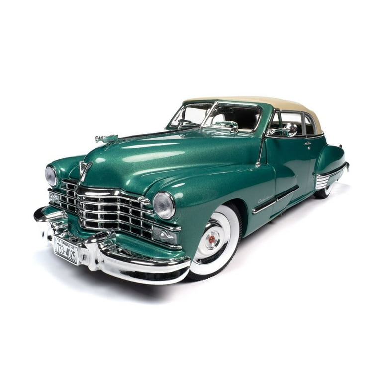 1:18 ミニカー 1947 Cadillac Series 62 キャデラック 1947 Cadillac Series 62 Soft Top, Green - Auto World AW315 - 1/18
