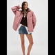 thumbnail image 5 of Chaqueta Vaquera Urbana para Mujer: Chaqueta Vaquera Estilo Boyfriend, Holgada, de Larga y con Botones Al Frente. Rosa XL, 5 of 7