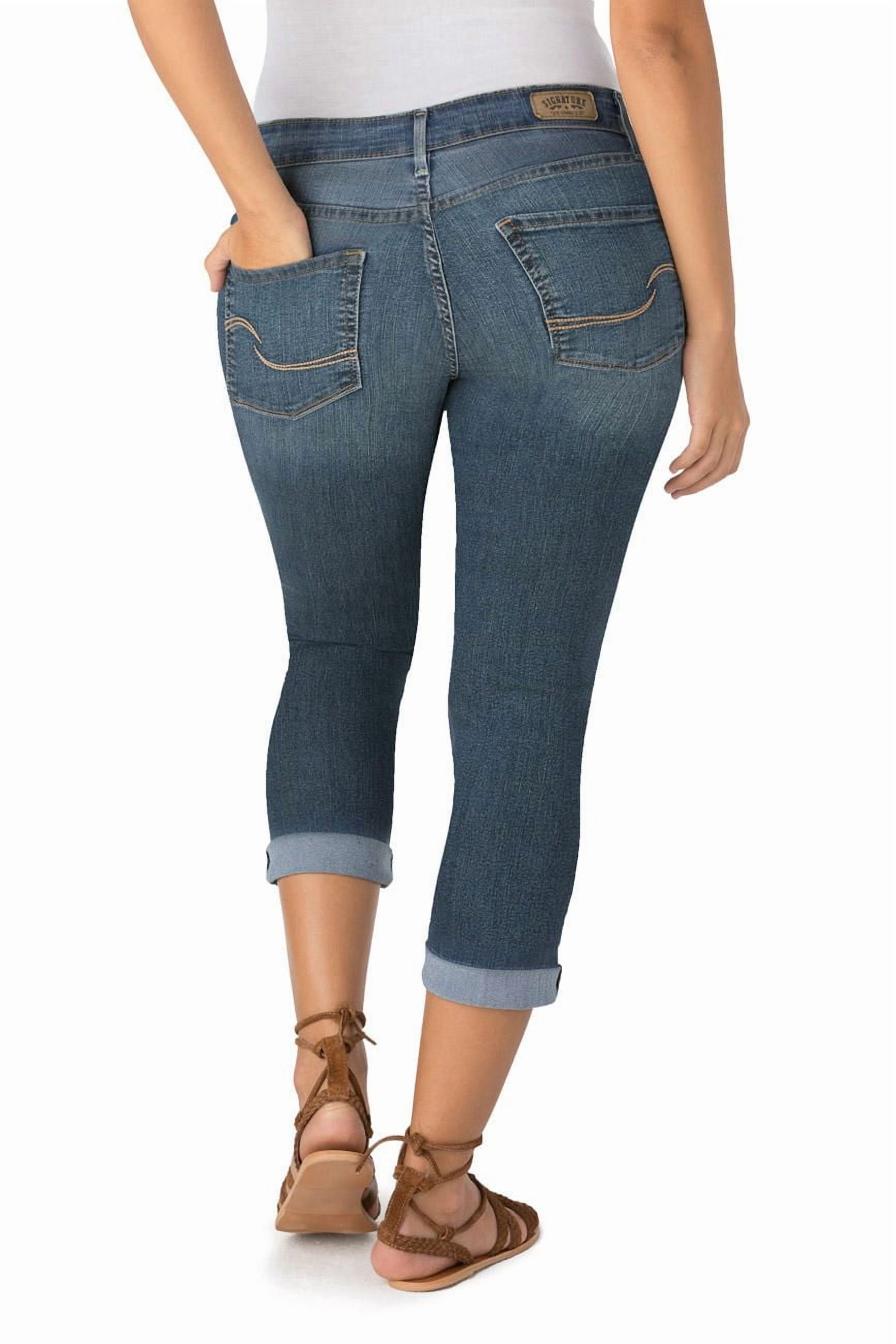 Levi Strauss Signature.™ Women's Modern Capri