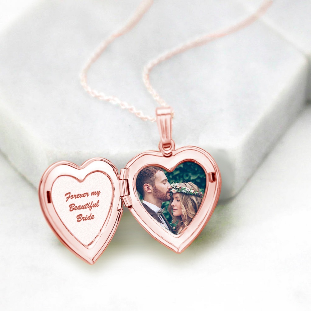 every image in the heart locket (@TheSameHeartGif) / X