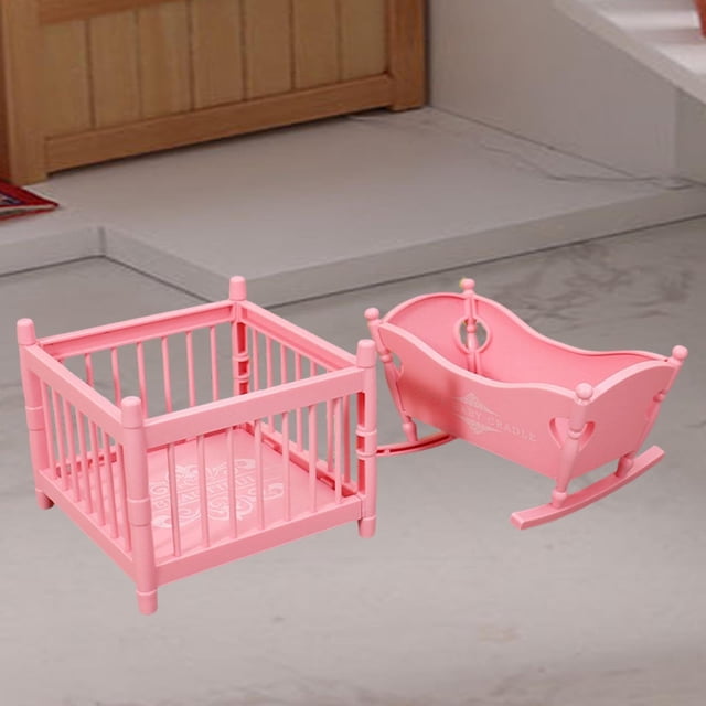 Mini dormitorio de juguete de cuna y corralito a escala 1/12, adornos fotográficos realistas. Rosa