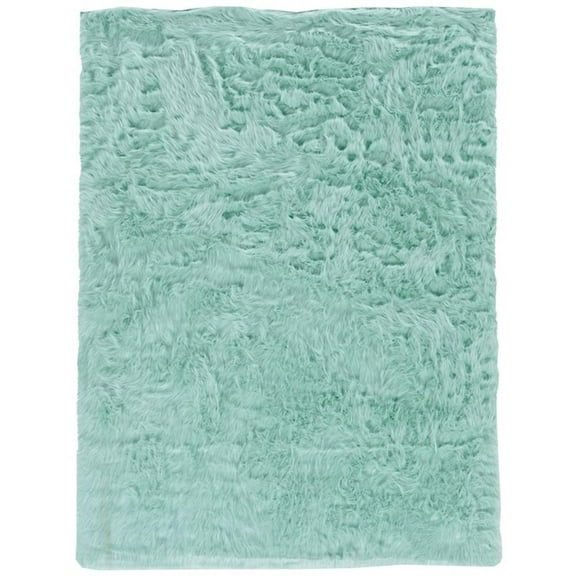 Riverbay Furniture Transitional Faux Fur Tufted Acrylic 5'x7' Rug in Blue