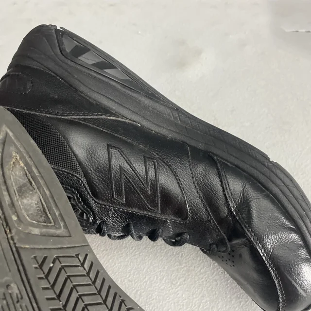 New Balance Mens Black Casual Walking Shoes Sneakers Size 10.5