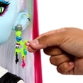 thumbnail image 2 of Monster High Tête à coiffer de poupée Frankie Stein, 65+ accessoires, 2 of 6