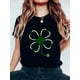 thumbnail image 1 of Camiseta de algodón con estampado de estetoscopio y trébol para el Día de San Patricio. Regalo para médico y enfermera. Camiseta de manga corta suave para mujer, elegante y cómoda. Camisetas gráficas, 1 of 5