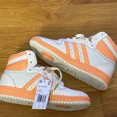 thumbnail image 2 of Adi - das Originals Top Ten RB Women size 7.5, 2 of 6