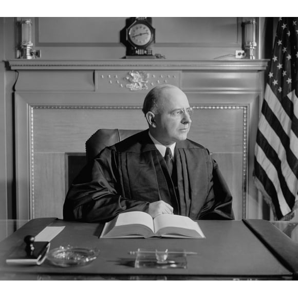 Stanley Reed A Été le Deuxième Candidat à la Cour Suprême en 1938. Reed A Évolué en une Histoire de Justice Modérée (24 x 18)