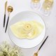 thumbnail image 1 of Xiao Hua 4 servilletas cuadradas de satén para cena, 43 x 43 cm, suaves y sedosas, para restaurantes, bodas, banquetes y fiestas, color amarillo claro., 1 of 4