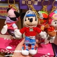 thumbnail image 3 of Muñeco de peluche original de Shanghai Disney 2024 Color Celebration Street Party Mickey Minnie Donald Duck Chip y Dale, 3 of 5