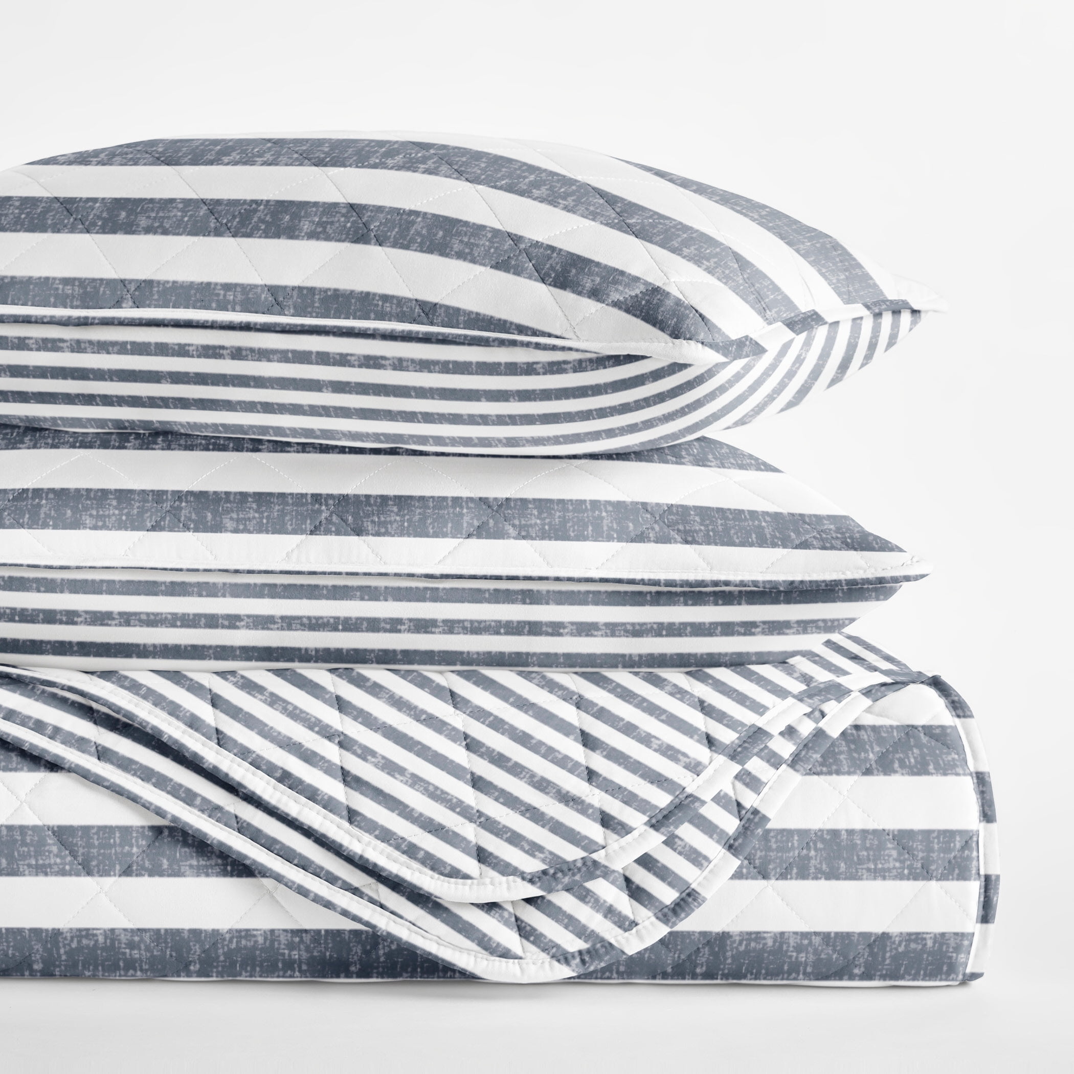 Lightweight Quilt Sets - Wrinkle Free - Coverlet Striped Coastal Blue Pattern for Full/Queen Size Bedding by Comfort Canopy