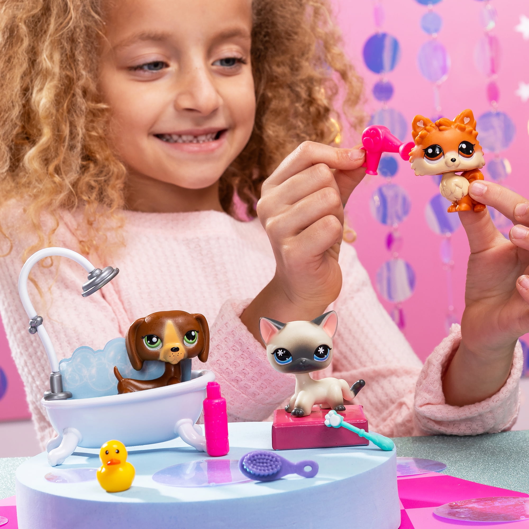 Littlest Pet Shop - Grooming Spa Themed Play Pack - Ages 4 Years and Up