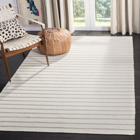 Safavieh Dhurries Gina Geometric Wool Area Rug, White, 6' x 6' Square
