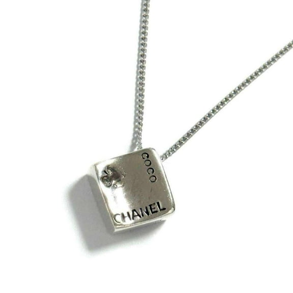 Pre-Owned Chanel Pendant Necklace Silver Coco Camellia Reversible (Good)