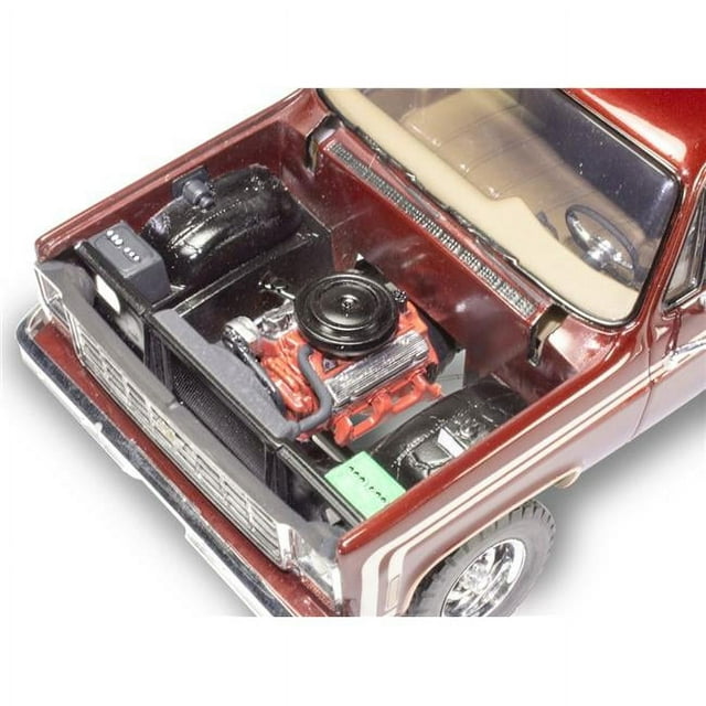 Revell 854486 1976 Chevy Sport Pickup à Marches 4X4 Maquette en Plastique