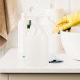 thumbnail image 1 of PAMINGONO Botella Plástica Con Y Asa Ergonómica Para Líquidos Uso En Casa, 1 of 8