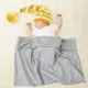 thumbnail image 5 of Toalla de baño supersuave para bebé | Manta envolvente de gasa de algodón de 6 capas | 70 x 130 cm para recién nacidos y niños pequeños | Secado rápido e hipoalergénica, 5 of 5