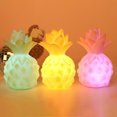 thumbnail image 4 of leyfeng Piña L-ED Luz de noche Fruta Lámpara de mesa Decoración del hogar Lámpara de noche para niños Regalo de bebé, 4 of 8