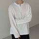 thumbnail image 5 of Blusas y camisas de manga larga con cuello en V para hombre, blusas casuales de color liso con cuello en V y manga larga, blusas de poliéster para hombre, 5 of 6