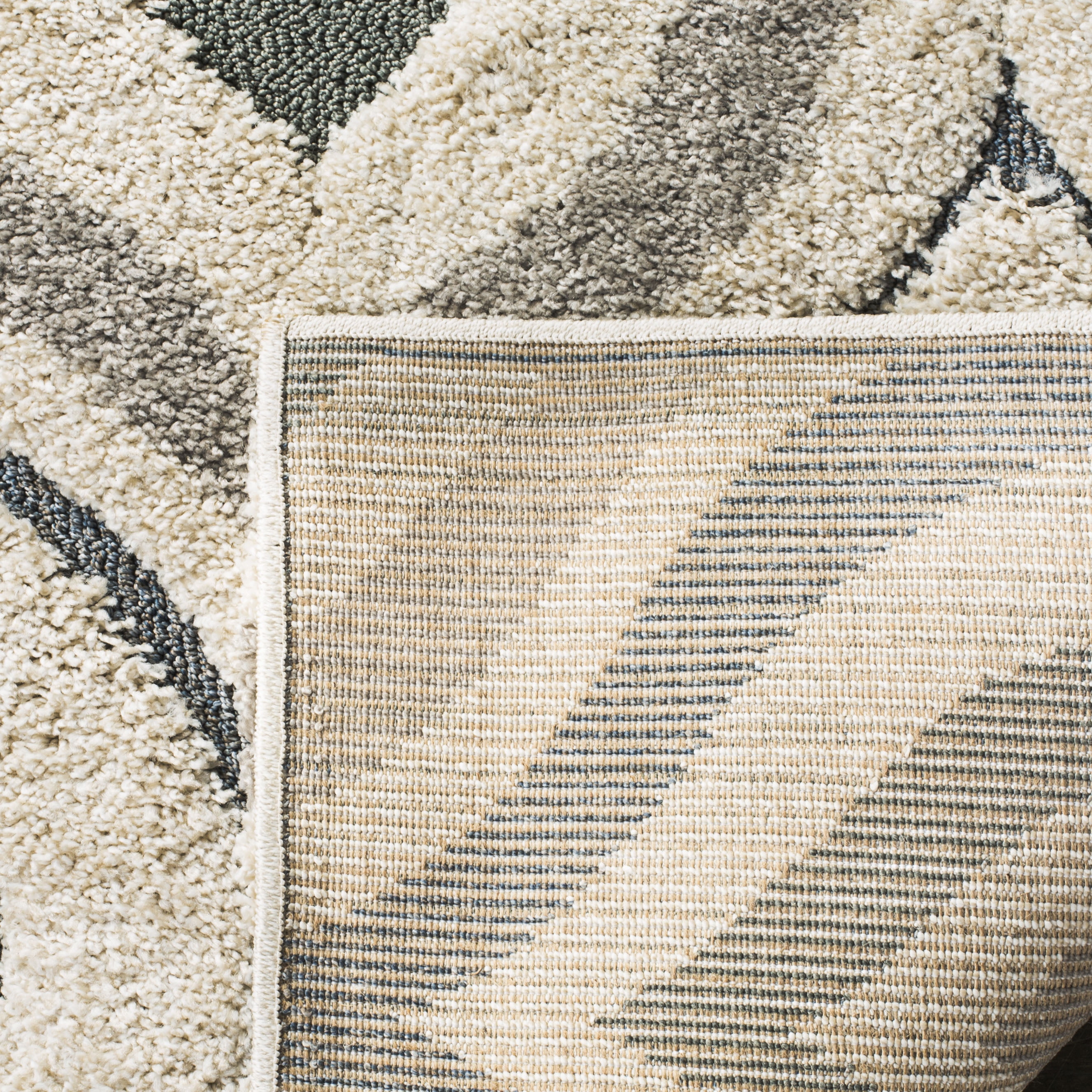 SAFAVIEH Florida Declan Geometric Swirls Shag Area Rug, Cream/Light Blue, 5'3" x 7'6"