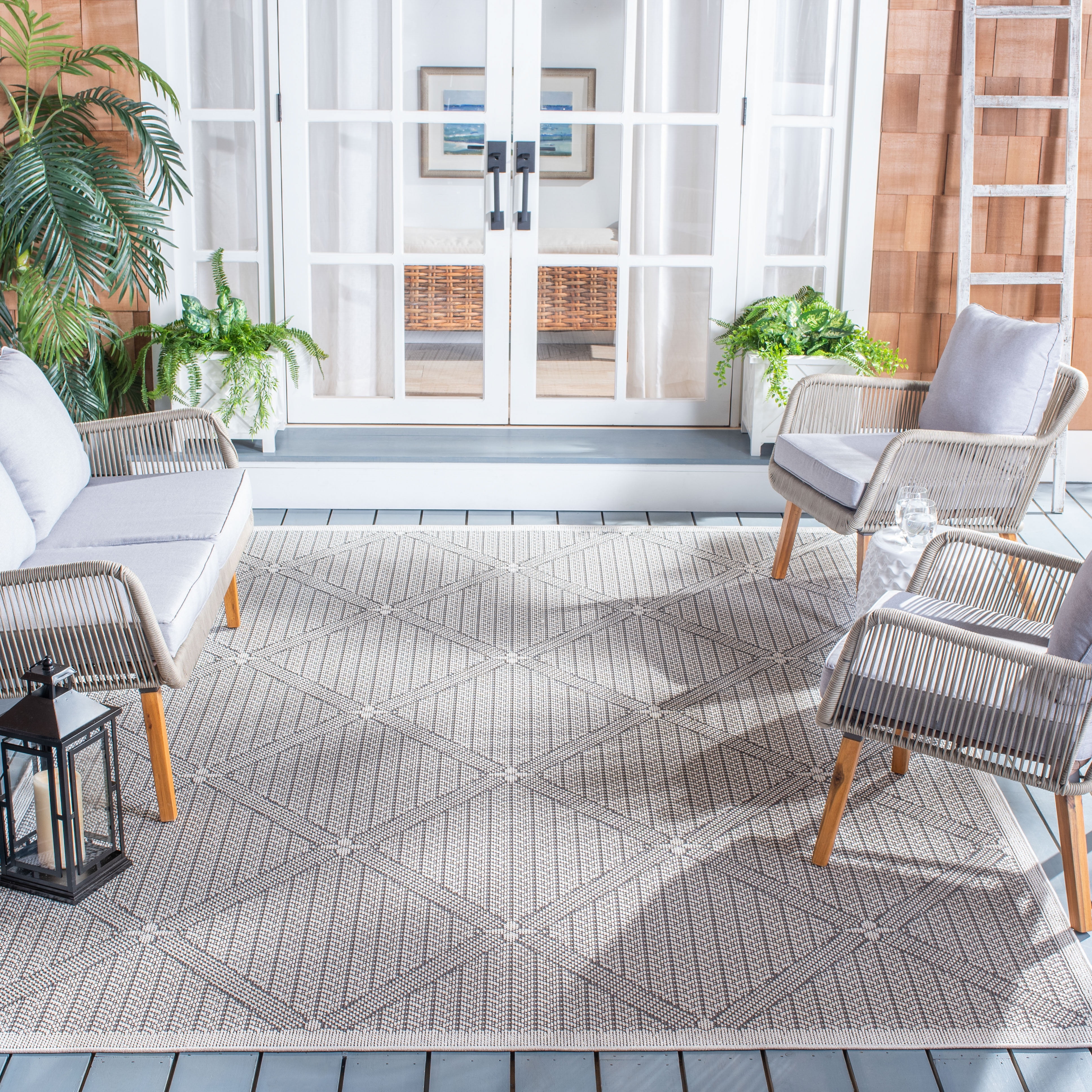 SAFAVIEH Machine Washable Rug Indoor/Outdoor Bermuda Collection - Bermuda Julijana Geometric Diamonds Indoor/Outdoor Area Rug Cream/Grey, 9' x 12'