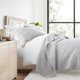 thumbnail image 1 of Juego de Edredón Resistente a las Arrugas para Todas las Estaciones, Colcha Floral Gris Claro Cosida para Ropa de Cama Tamaño Queen de Comfort Canopy, 1 of 10