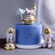 thumbnail image 5 of Estatua de de 3 piezas, estatuilla de para estantería, estantería de escritorio para habitación oro Gloria Estatuilla de estatua de astronauta, 5 of 8