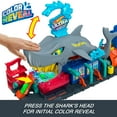 thumbnail image 4 of Hot Wheels City Ultra Shark Car Wash with Color Reveal Toy Car in 1:64 Scale, Ages 3-8, 8.34 in, 4 of 7