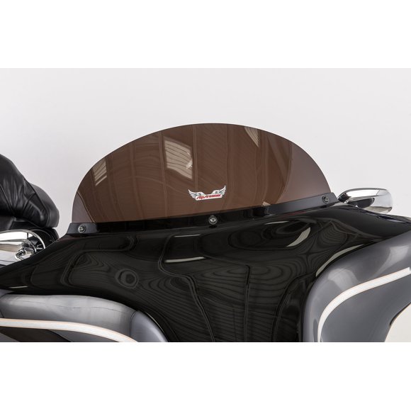 Slip Streamer 8&Prime, Dark Smoke Custom Replacement Windshield S-135-8DS